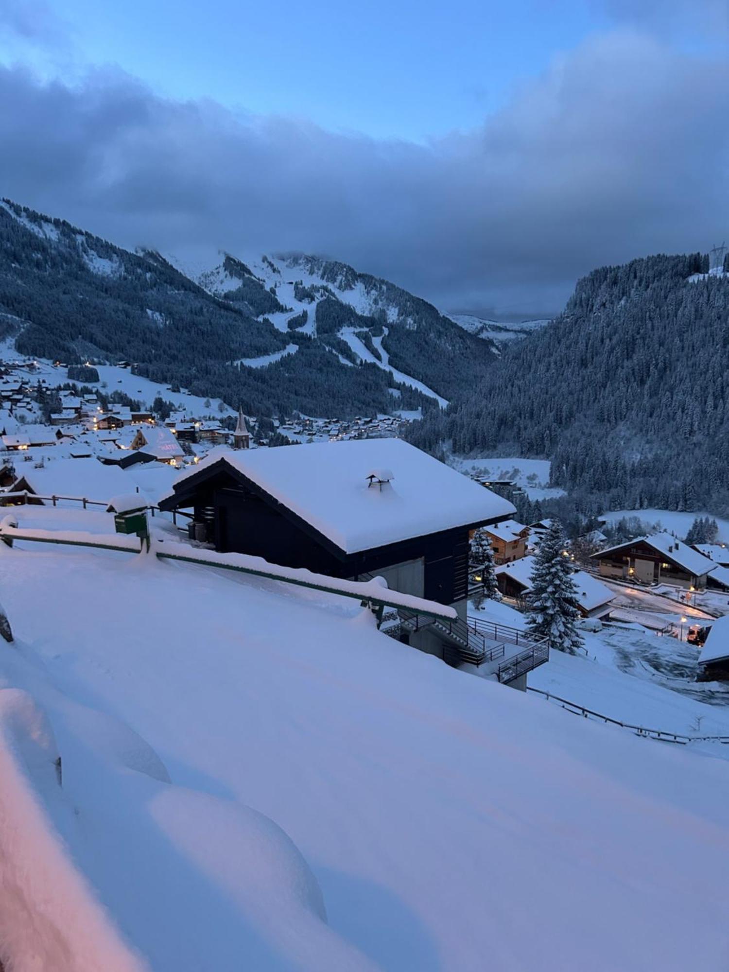 Le Hameau Des 4 Saisons Châtel Exterior foto